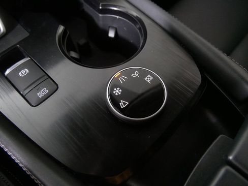 Used 2023 Nissan Rogue SL AWD/4WD image 28