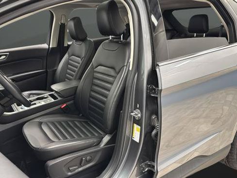 Used 2024 Ford Edge SEL w/ Convenience Package AWD/4WD image 9