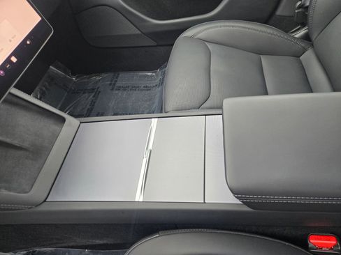 Used 2025 Tesla Model 3 RWD image 19