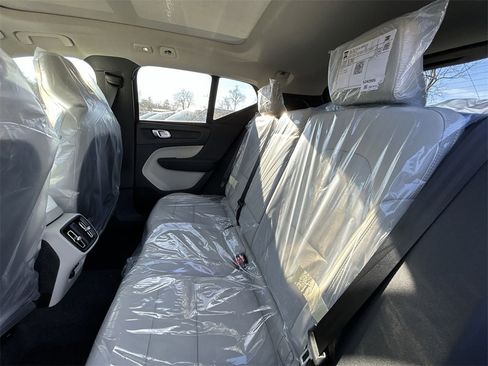 New 2025 Volvo XC40 B5 Ultra w/ Climate Package image 13