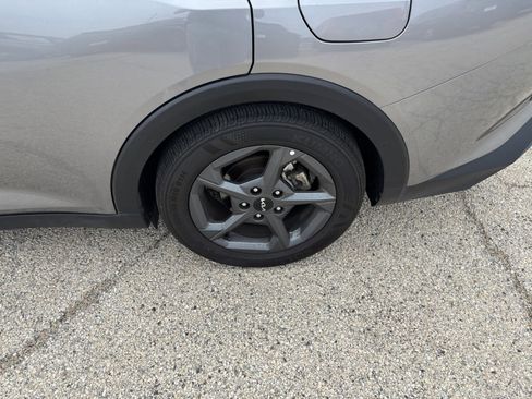Used 2025 Kia K4 FWD image 28