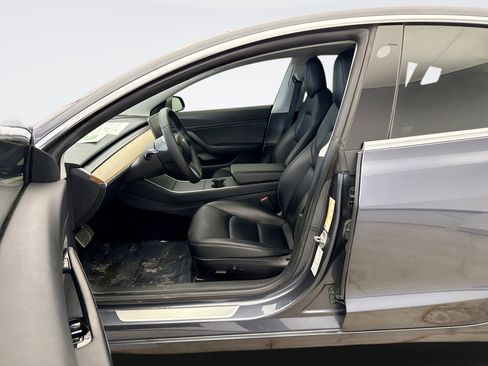 Used 2020 Tesla Model 3 Long Range image 10