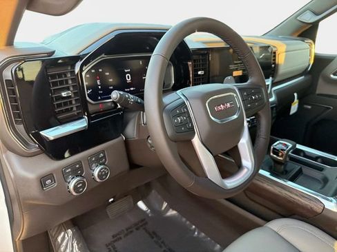 New 2026 GMC Sierra 1500 SLT AWD/4WD image 21
