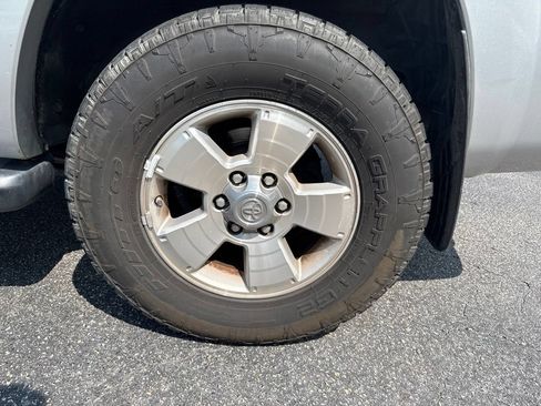 Used 2008 Toyota 4Runner SR5 RWD image 10