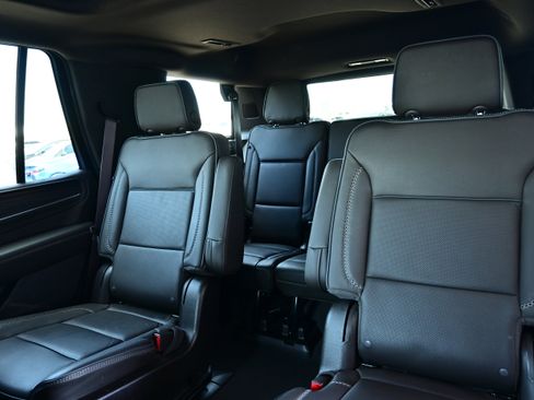 Used 2024 GMC Yukon Denali w/ Max Trailering Package AWD/4WD image 30