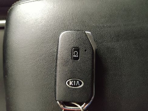 Used 2021 Kia Sorento S w/ Panoramic Sunroof Package FWD image 32