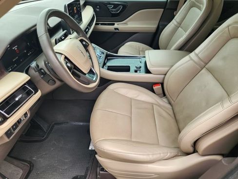 Used 2021 Lincoln Aviator Reserve w/ Elements Package Plus RWD image 13