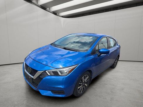 Used 2020 Nissan Versa SV FWD image 1