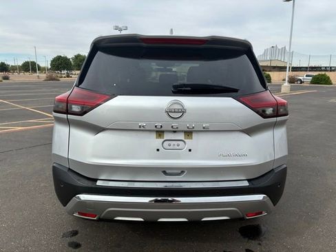 Certified 2022 Nissan Rogue Platinum w/ Head-Up Display Package FWD image 5