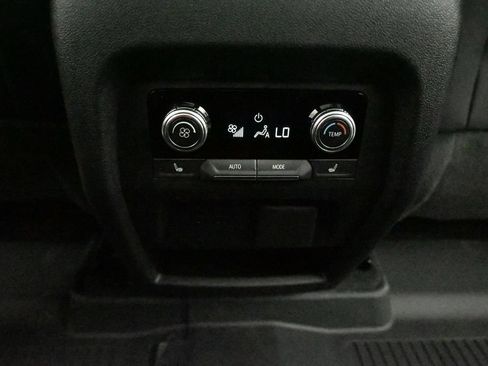 New 2026 GMC Acadia Elevation w/ Elevation Premium Package AWD/4WD image 19