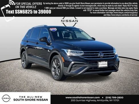 Used 2022 Volkswagen Tiguan SE image 1
