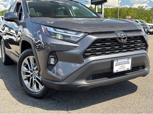Used 2022 Toyota RAV4 XLE Premium AWD/4WD image 2