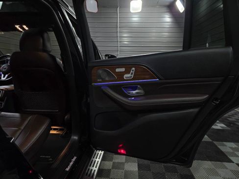 Used 2022 Mercedes-Benz GLS 450 4MATIC image 40