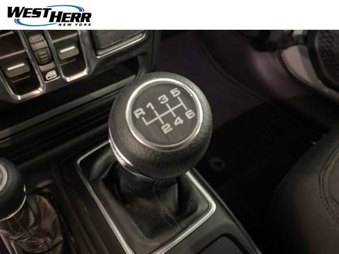 Used 2023 Jeep Wrangler Unlimited Sport AWD/4WD image 7