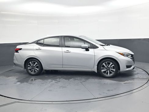 Used 2025 Nissan Versa SV w/ Trunk Package image 3