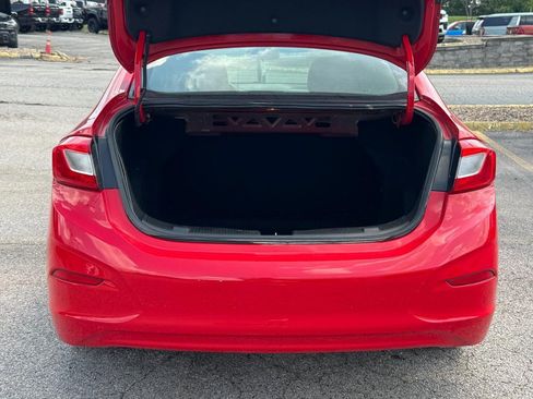 Used 2019 Chevrolet Cruze LS w/ LS Convenience Package FWD image 6