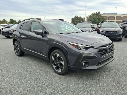 Used 2024 Subaru Crosstrek 2.5i Limited image 3