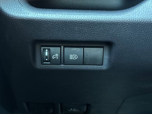 Used 2025 Toyota RAV4 LE image 41