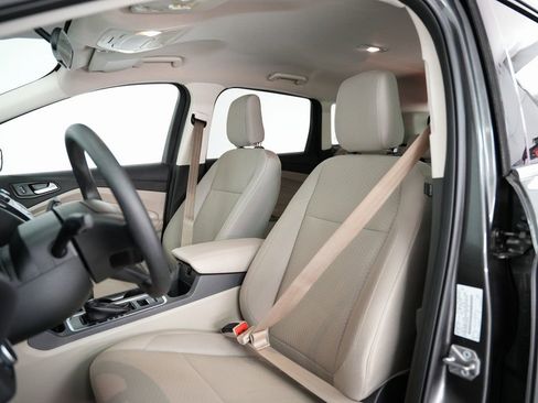 Used 2018 Ford Escape SE FWD image 44