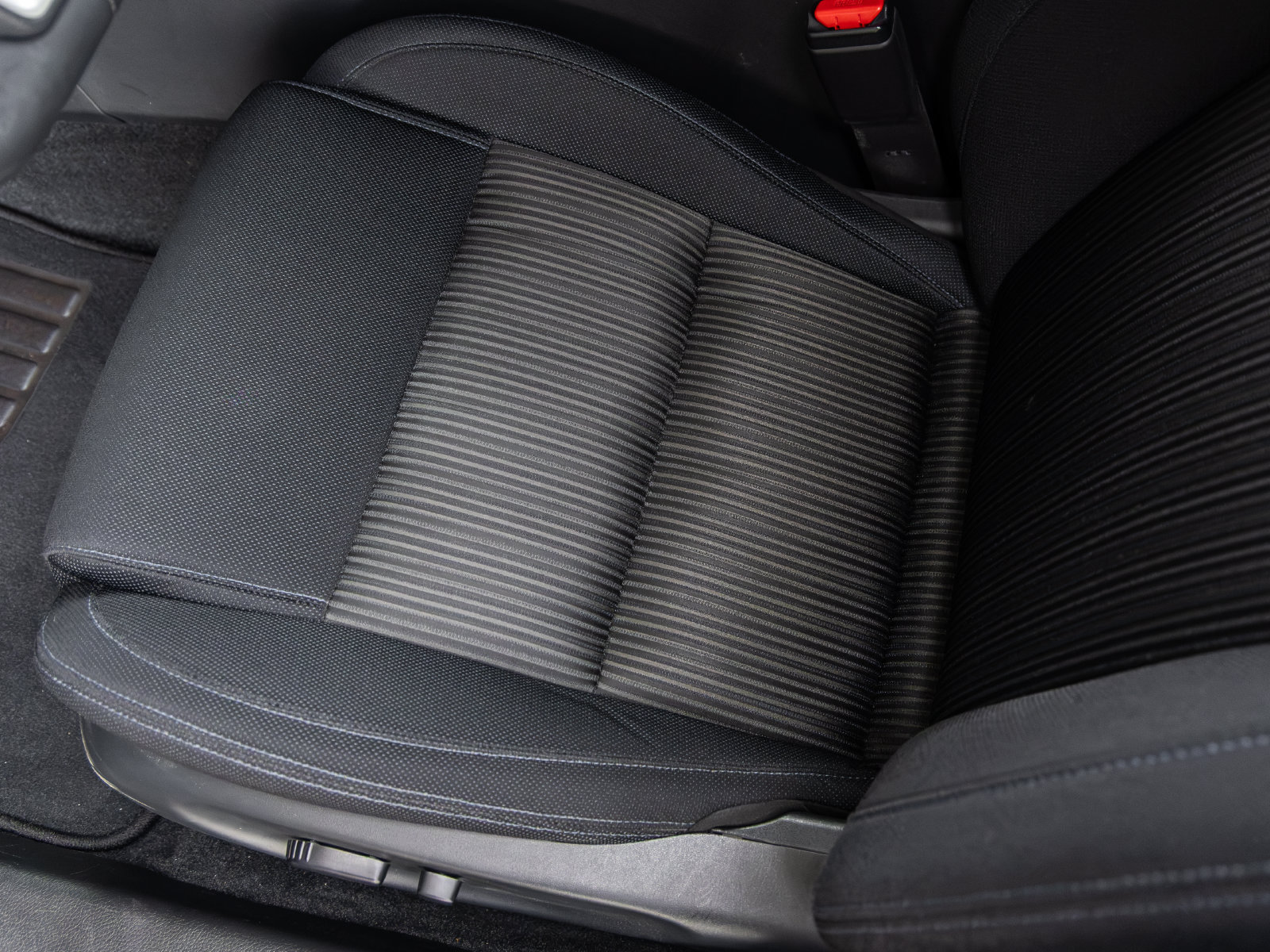 Used 2020 Nissan Maxima 3.5 S w/ Floor Mat Group FWD image 19