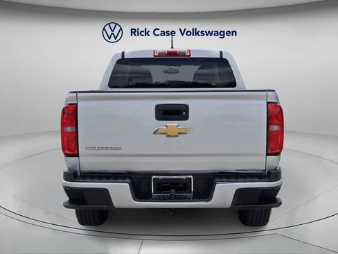 Used 2020 Chevrolet Colorado W/T w/ WT Convenience Package image 5