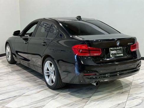 Used 2018 BMW 320i Sedan w/ Sport Package image 8