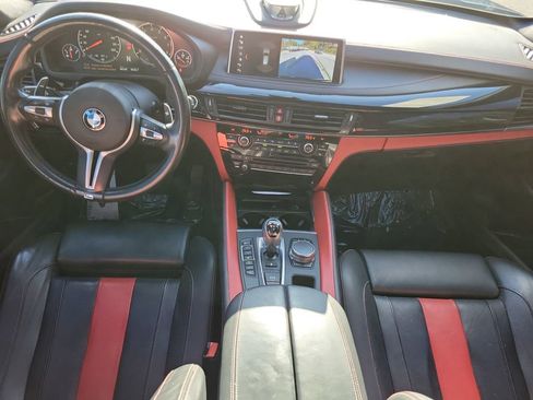 Used 2018 BMW X5 M image 17