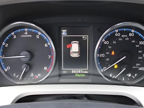 Certified 2016 Toyota RAV4 Limited image 11