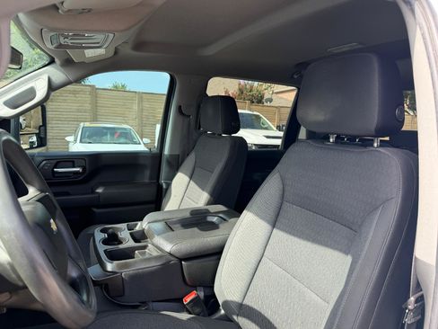 Used 2022 Chevrolet Silverado 2500 Custom w/ Custom Convenience Package AWD/4WD image 16