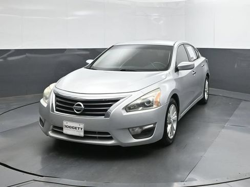 Used 2014 Nissan Altima 2.5 SV FWD image 29