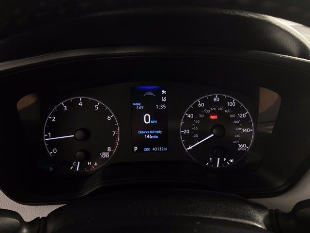 Used 2025 Toyota Corolla SE FWD image 18