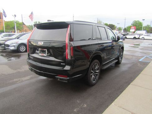 Used 2021 Cadillac Escalade Sport w/ Heavy-Duty Trailer Package AWD/4WD image 5
