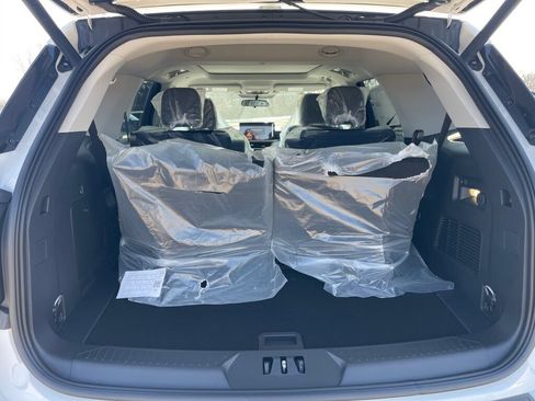 New 2026 Ford Explorer Active w/ Active Comfort Package AWD/4WD image 15