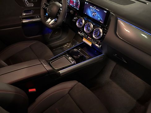 New 2026 Mercedes-Benz GLA 35 AMG 4MATIC image 15