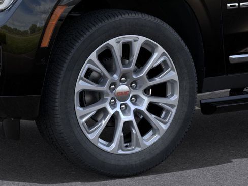 New 2026 GMC Yukon XL Denali w/ Sun & Power Step Package image 9