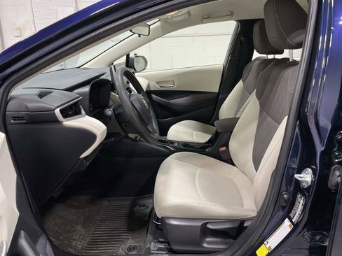 Used 2020 Toyota Corolla LE FWD image 9