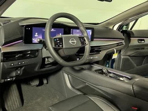 New 2025 Nissan Murano SL image 14