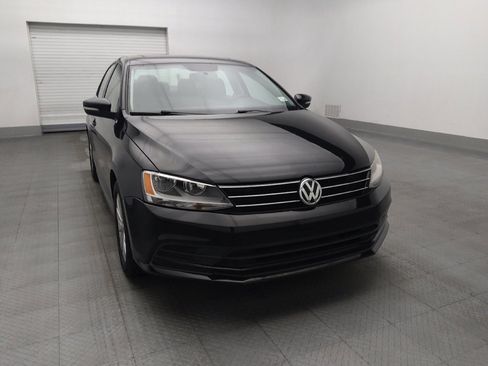 Used 2016 Volkswagen Jetta SE FWD image 14