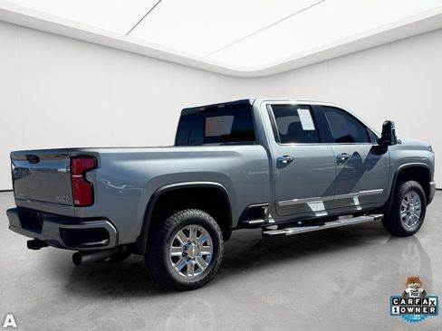 Used 2025 Chevrolet Silverado 3500 High Country AWD/4WD image 6