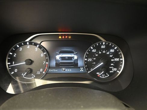 Used 2023 Nissan Frontier SV image 14