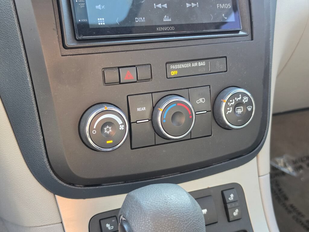 Used 2009 Saturn Outlook XE w/ Premium Trim Package AWD/4WD image 33