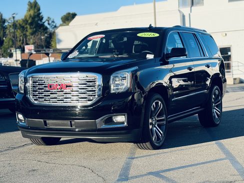 Used 2018 GMC Yukon Denali w/ Denali Ultimate Package image 3