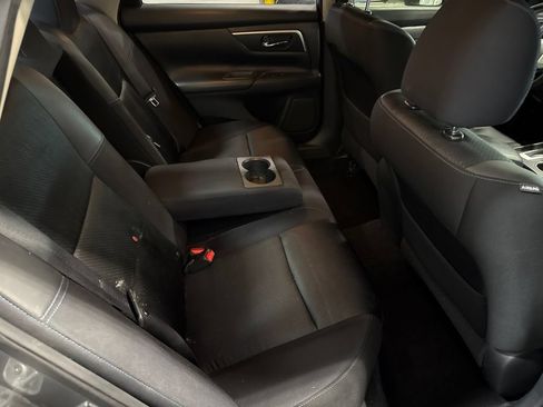 Used 2016 Nissan Altima 2.5 SR FWD image 13