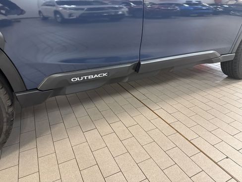 Used 2023 Subaru Outback AWD/4WD image 12
