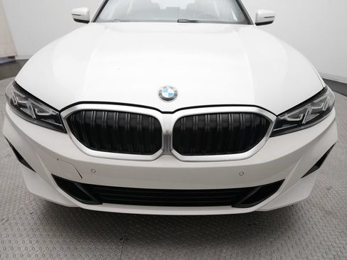 Used 2024 BMW 330i xDrive Sedan AWD/4WD image 21
