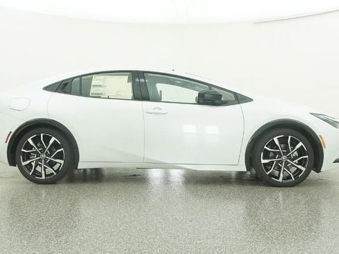 New 2026 Toyota Prius Plug-In Hybrid image 27