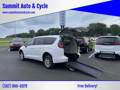 Used 2022 Chrysler Voyager LX