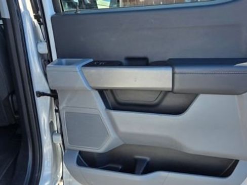 Used 2023 Ford F150 XLT w/ Trailer Tow Package image 12