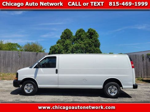 Used 2011 Chevrolet Express 3500 Extended RWD image 1