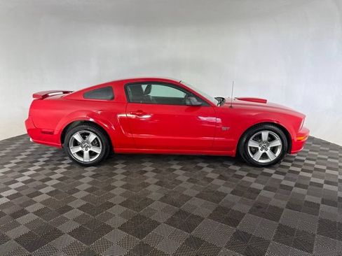 Used 2007 Ford Mustang GT Premium RWD image 4